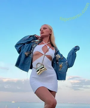 Alexandra Stan / alexandrastan nude photo #2557