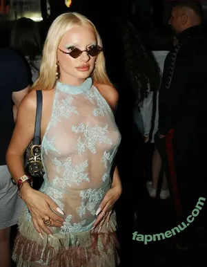 Alexandra Stan / alexandrastan nude photo #2618