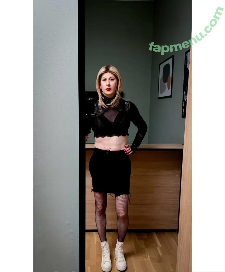 alexandratrans nude photo #0001 (alexandratran75)