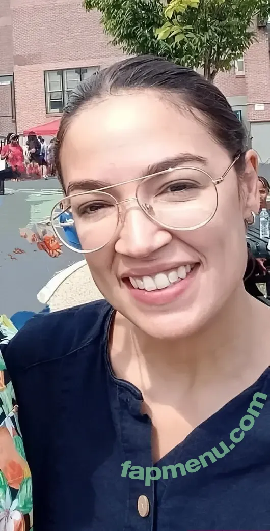 Alexandria Ocasio-Cortez nude photo #0330 (AOC / Alexandria Ocasio Cortez)
