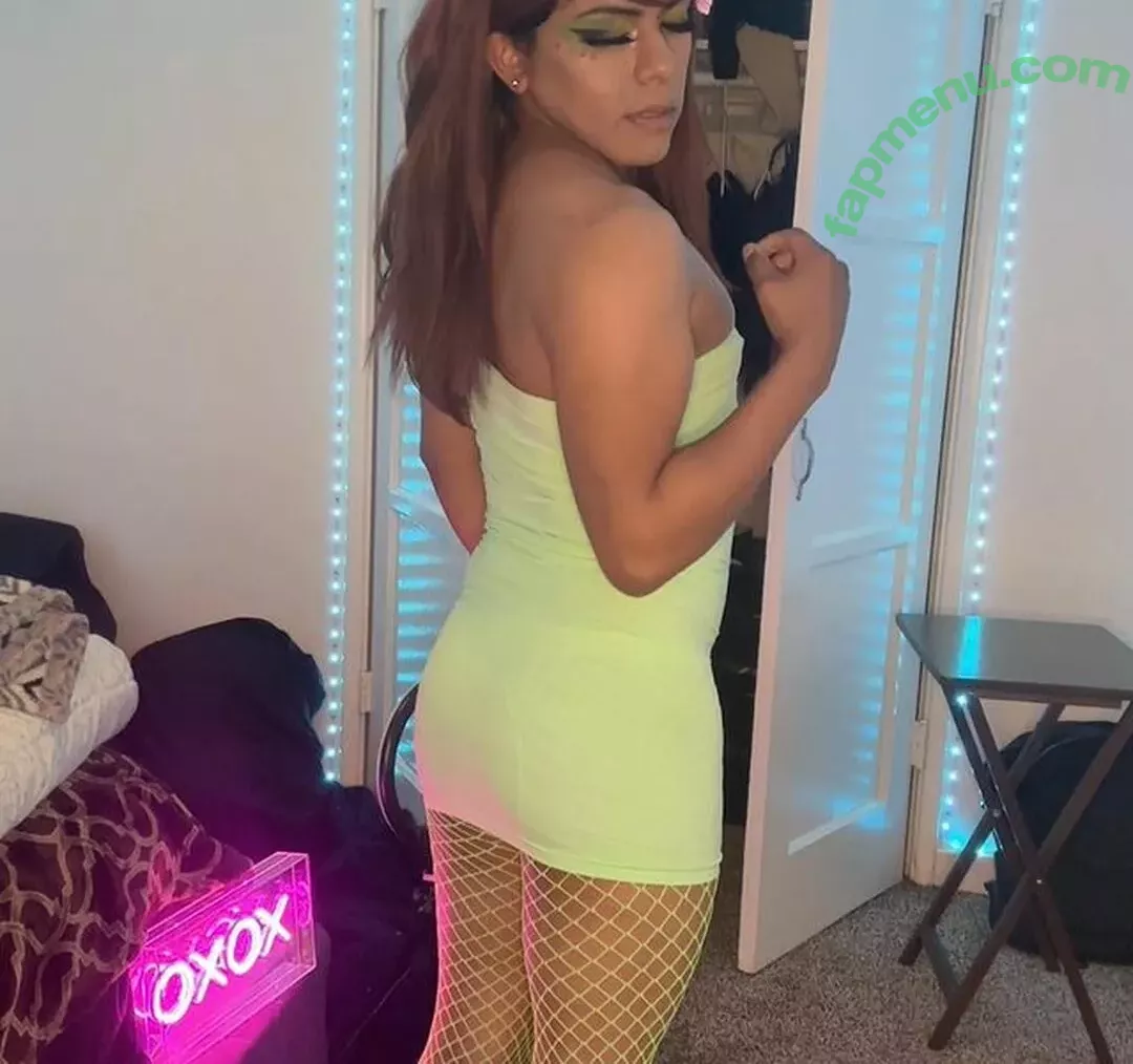 Alexiacdgirl nude photo #0002 (lashesbhaddie)