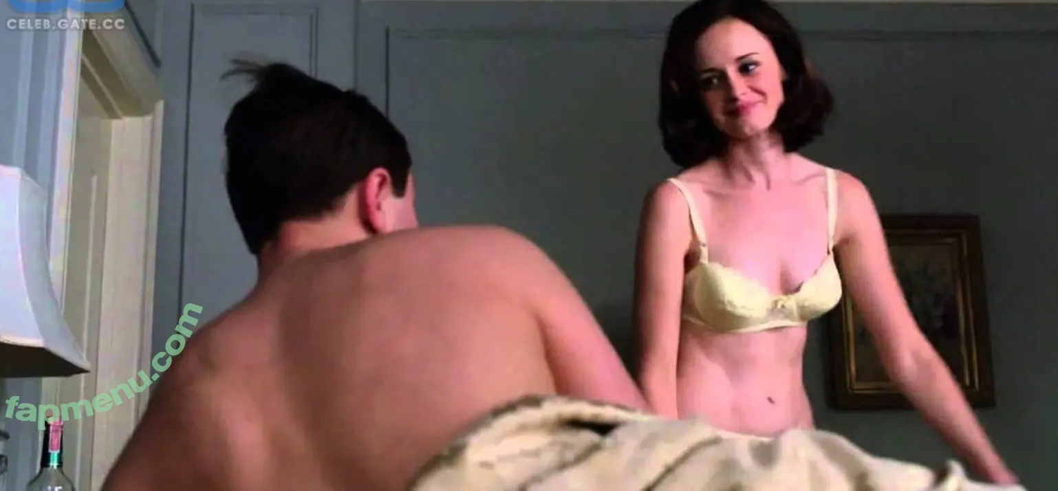 Alexis Bledel nude photo #0104 (alexisbledelofficial)