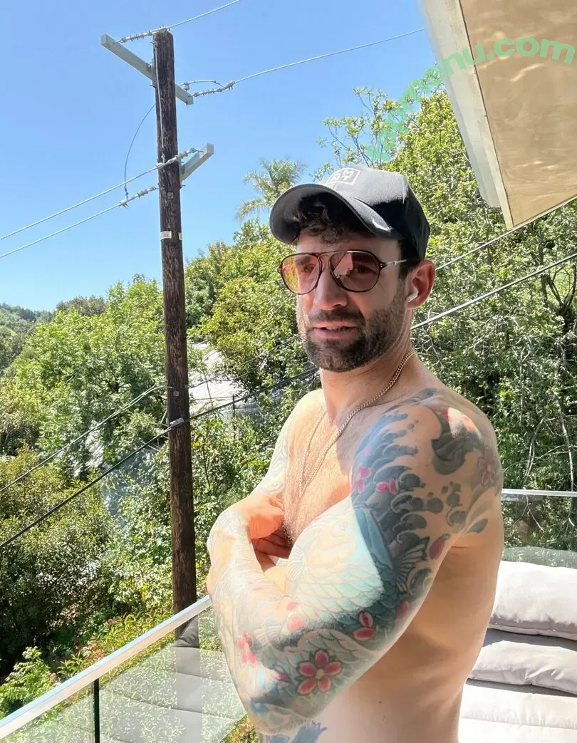 alexthelegend nude photo #0150 (therealalexlegend)