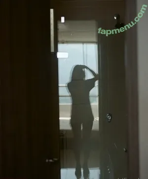  nude photo #0009