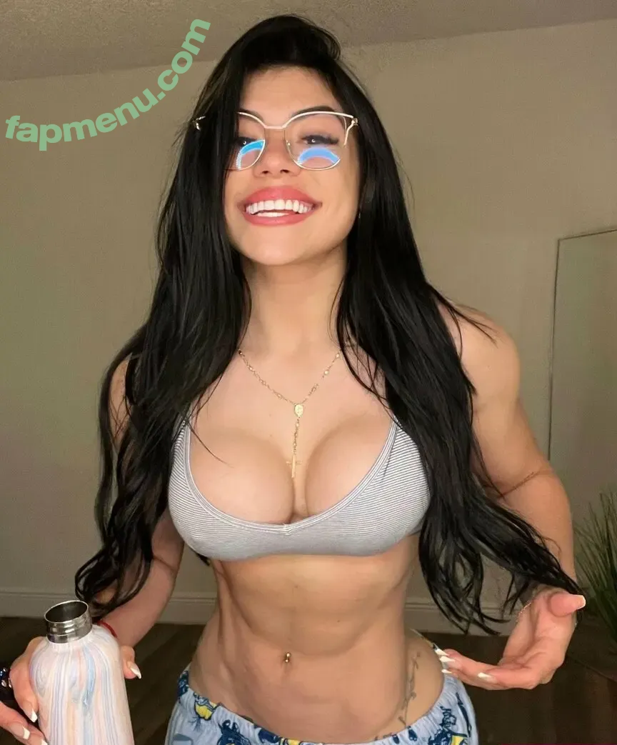 Alianyi Palmar nude photo #0004 (Alianyi Palmar)