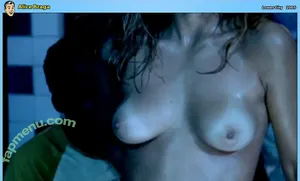 Alice Braga / alicebraga nude photo #0057