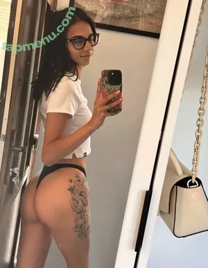 aliceerae / theallierae nude photo #0032