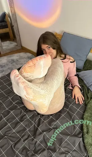  nude photo #0004
