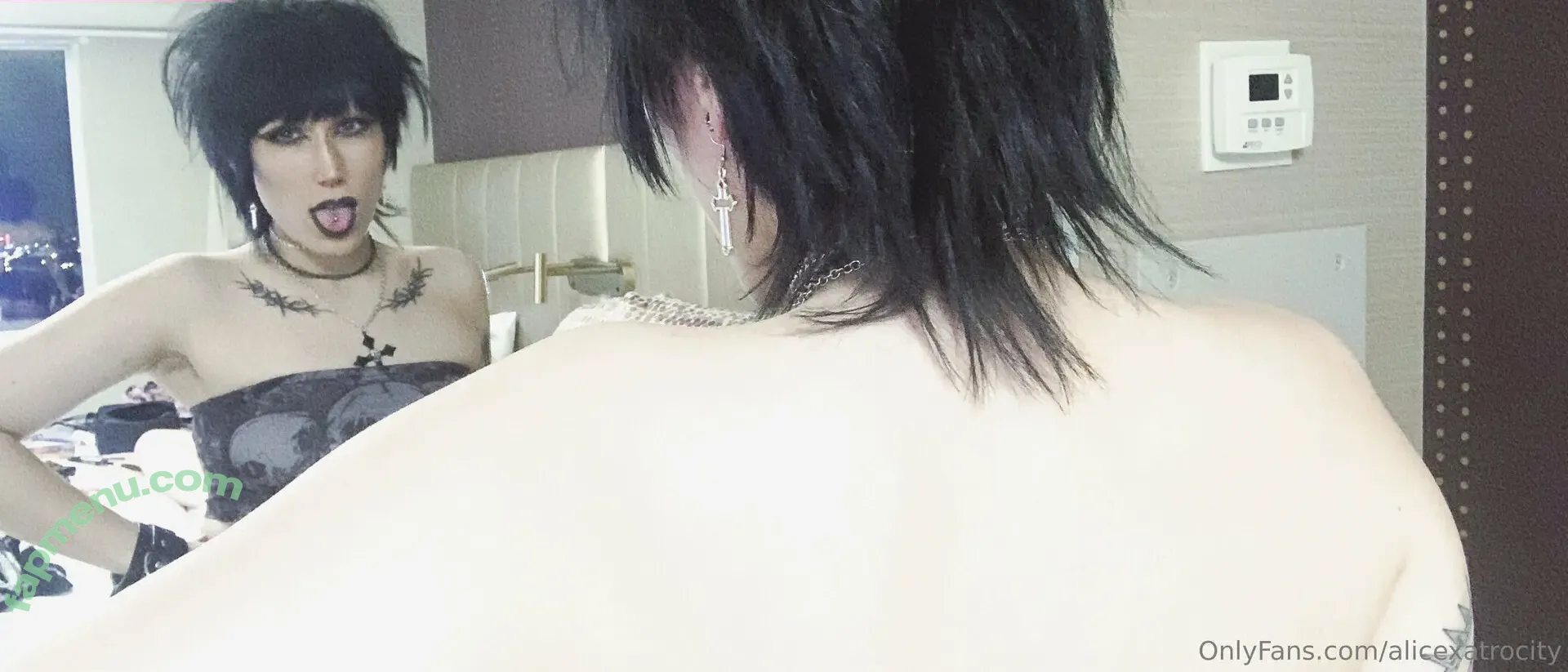 alicexatrocity nude photo #0006 (alicexatrocity)