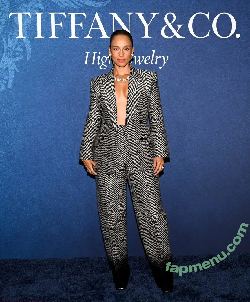 Alicia Keys nude photo #0322 (aliciakeys / ayxxxclusive)