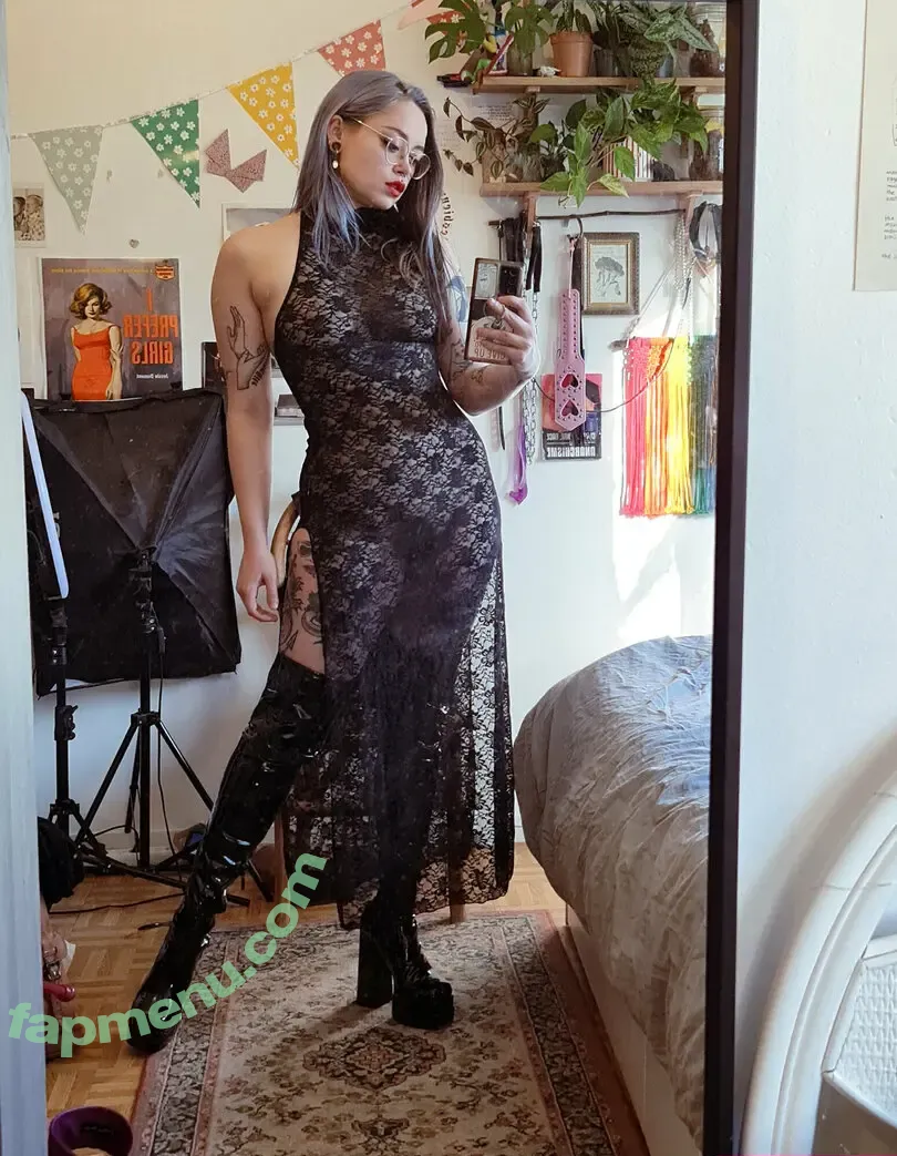 aliengigotant nude photo #0014 (aliengigotant)