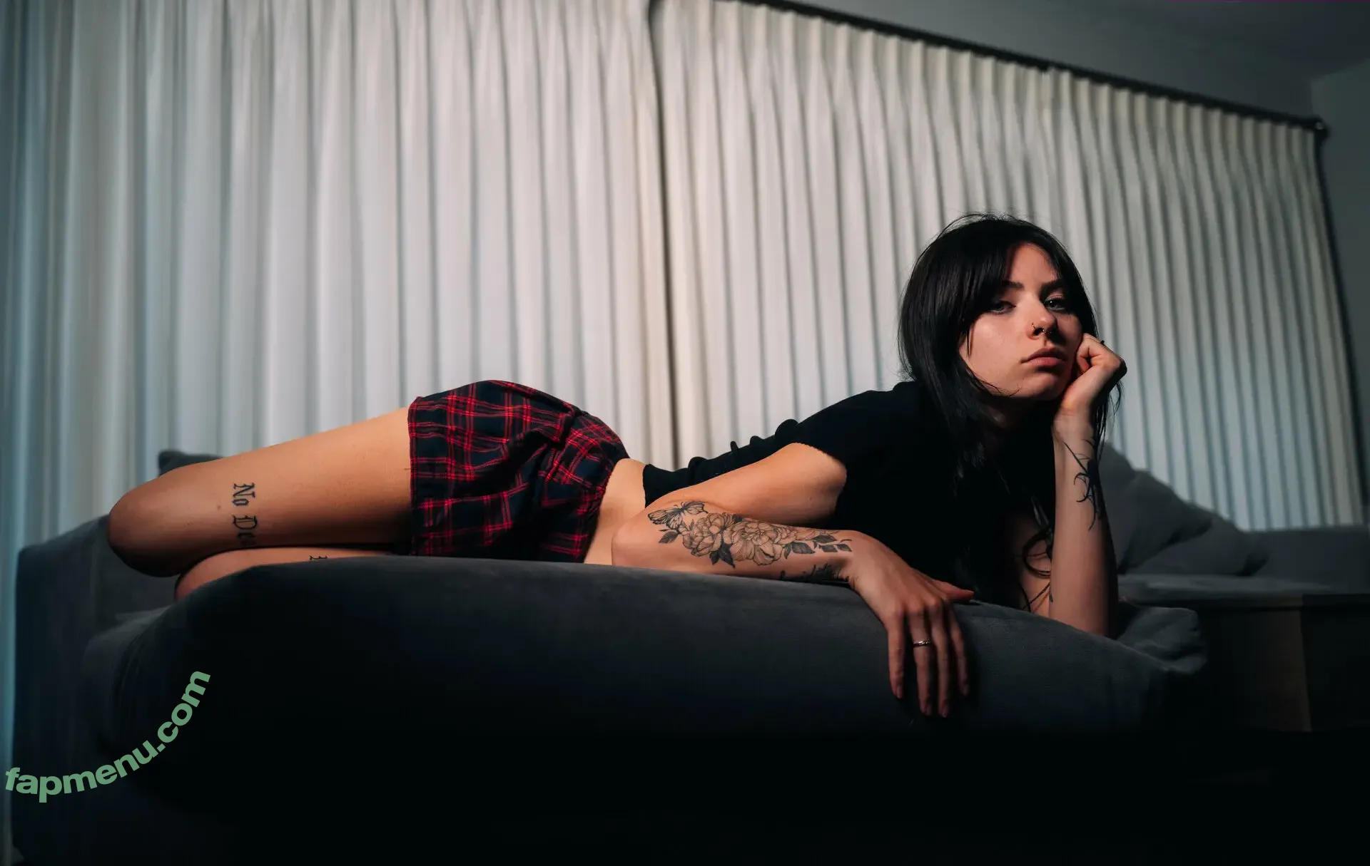 alignwithjuniper nude photo #0112 (junipershrub)