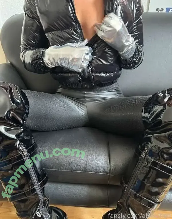 aliiinchen nude photo #0013 (aliiinchen)