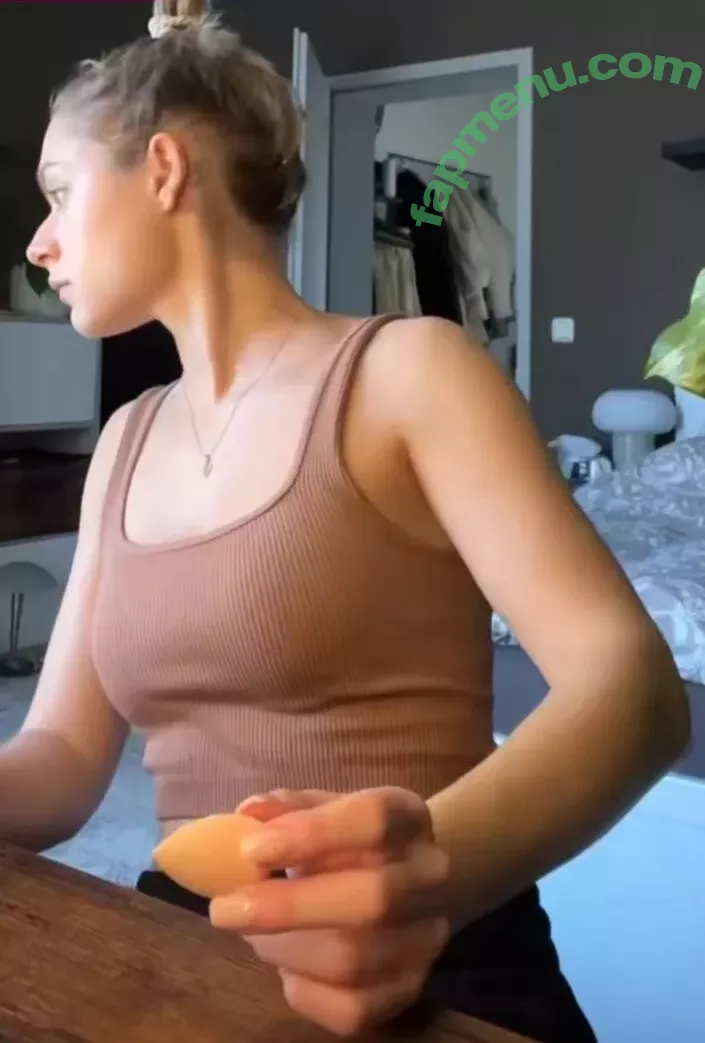 Alina Khani nude photo #0360 (alinakhani / lifewithaliina)