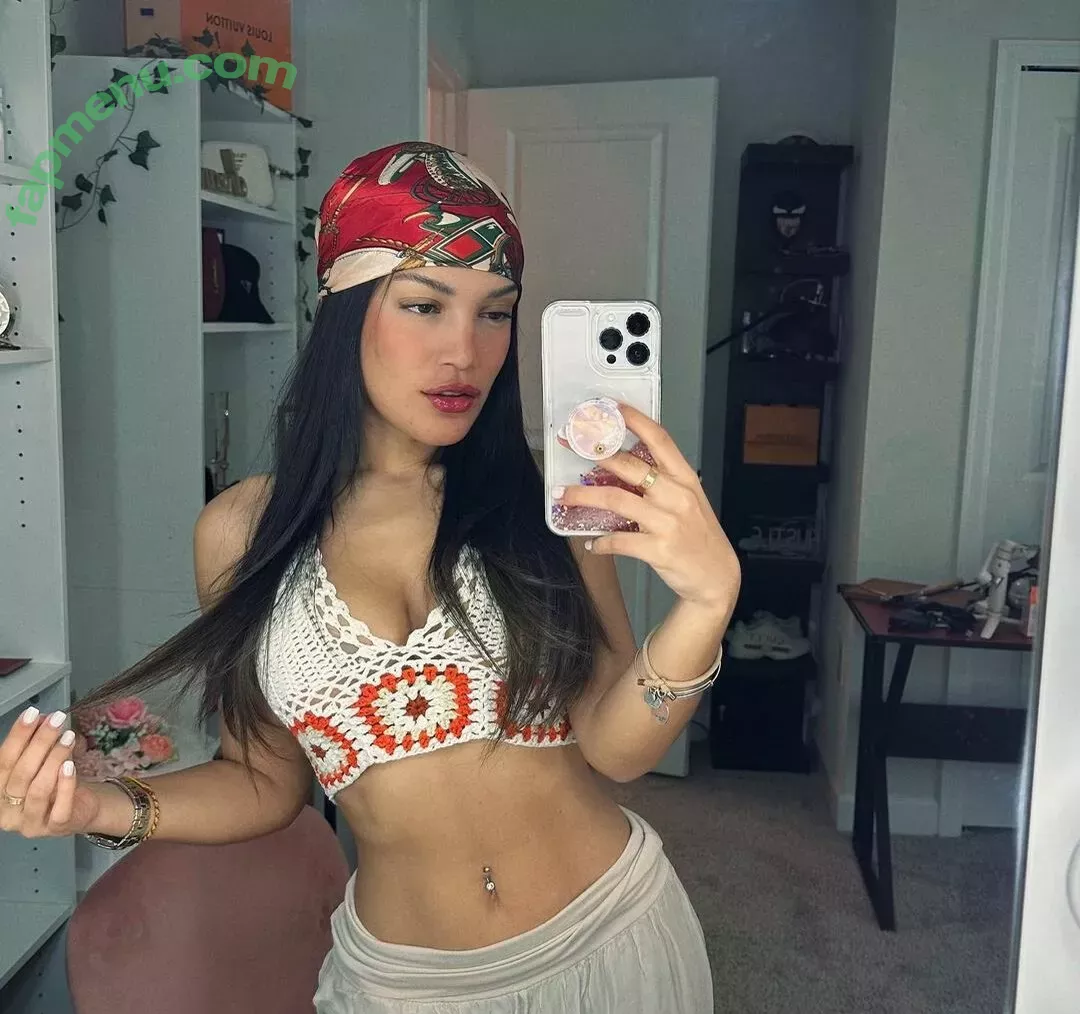 Alinabelle nude photo #0120 (AlinaxBelle / alinabllx)