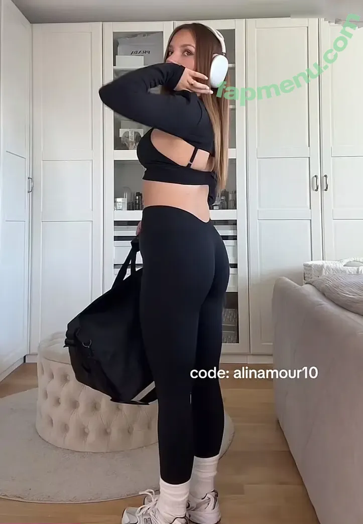 Alinamour nude photo #0407 (Alinamour)