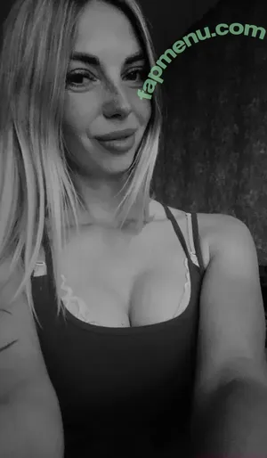 nude photo #0005