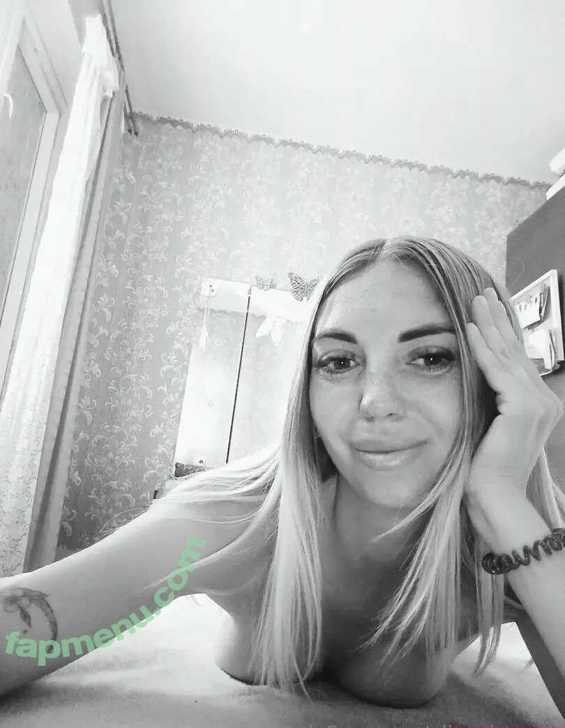 alinazineeva nude photo #0011 (alinazineeva)