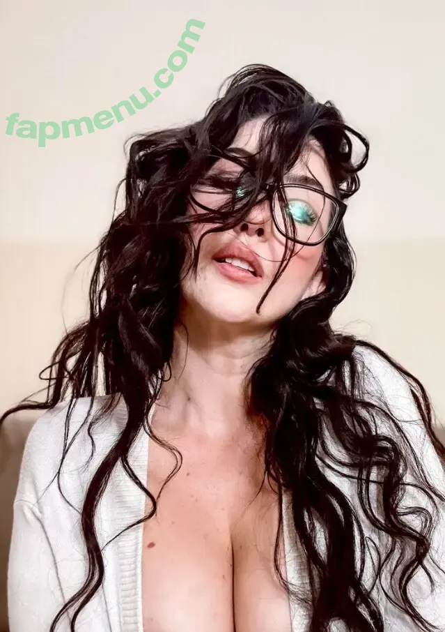 Aline Curti nude photo #0001 (meunomeealinecurti)