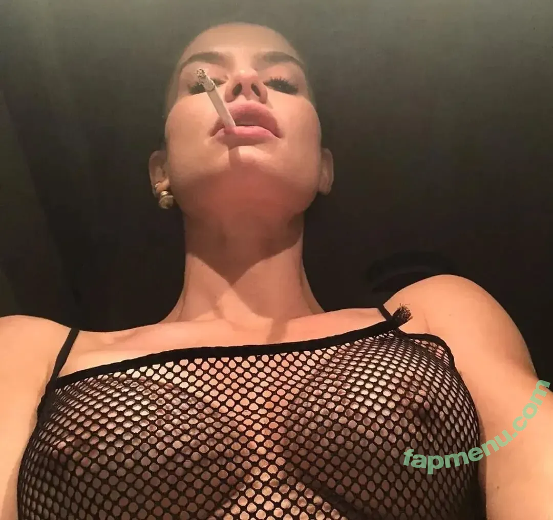 Aline Moraes nude photo #0001 (Aline Moraes)