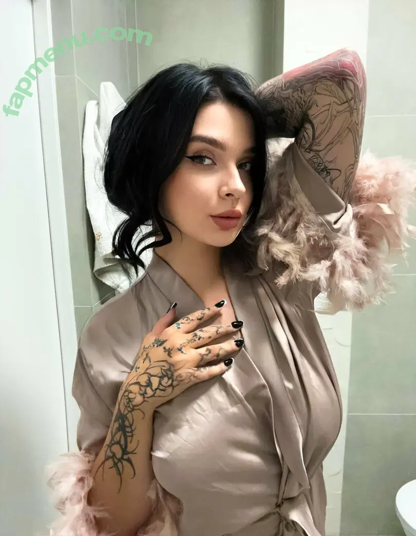 alisarosman nude photo #0019 (alisarosman_)