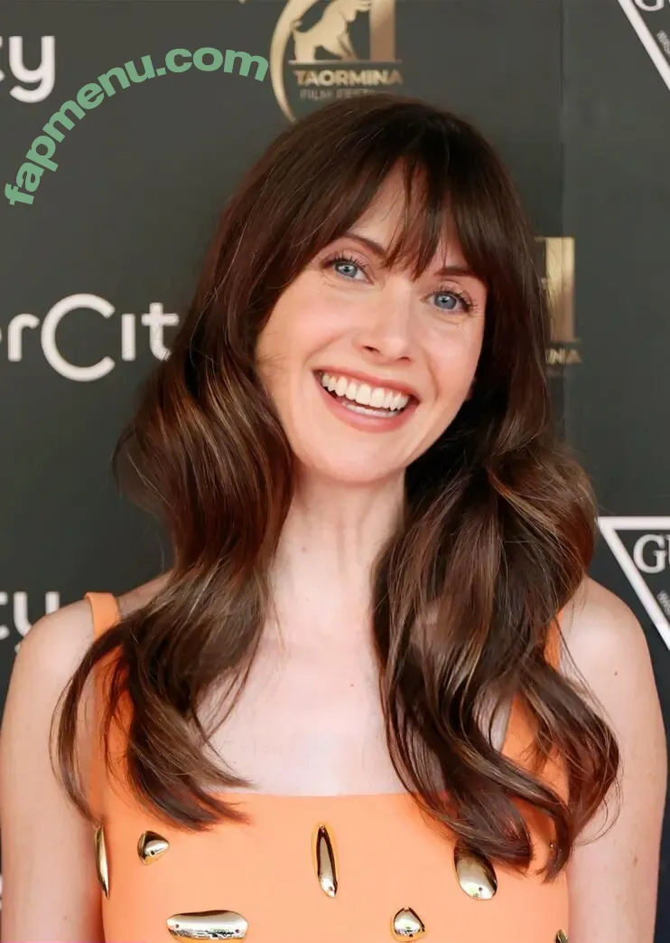 Alison Brie nude photo #1540 (alisonbrie)
