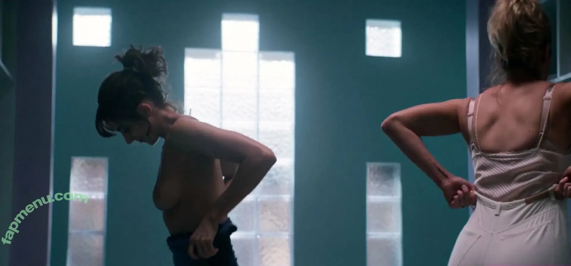 alisonbrie nude photo #0002 (alisonbrie)