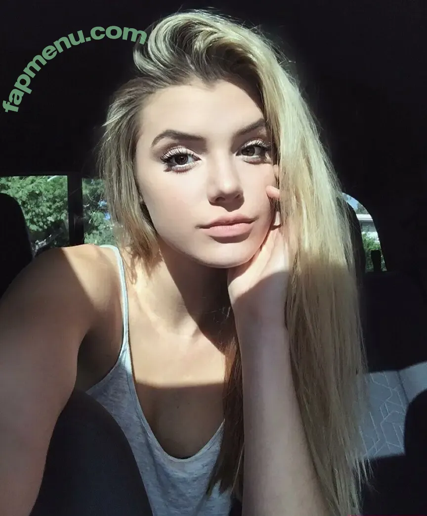 alissaviolet nude photo #0011 (alissaviolet)