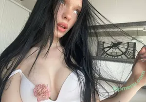  nude photo #0001