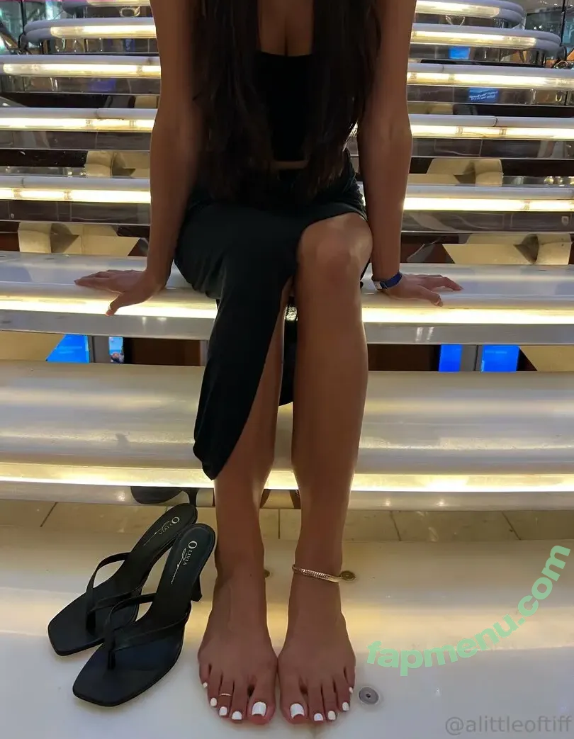 alittleoftiff nude photo #0142 (a.little.tiff)