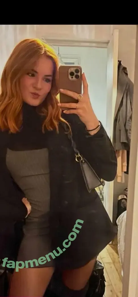 Alizé Bois nude photo #0001 (Alizé Bois)