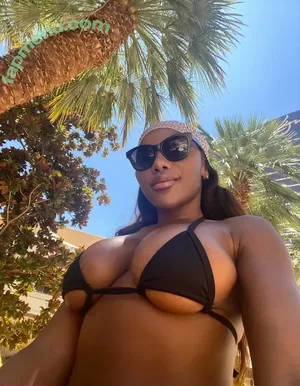 Allchargedup / Ashley Christen / sashafoxyy / toned_ash nude photo #0173
