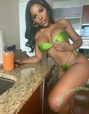 Allchargedup / Ashley Christen / sashafoxyy / toned_ash nude photo #0252