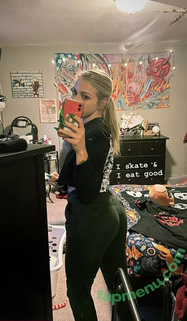Alliekazam_ nude photo #0002 (allieonthegram)