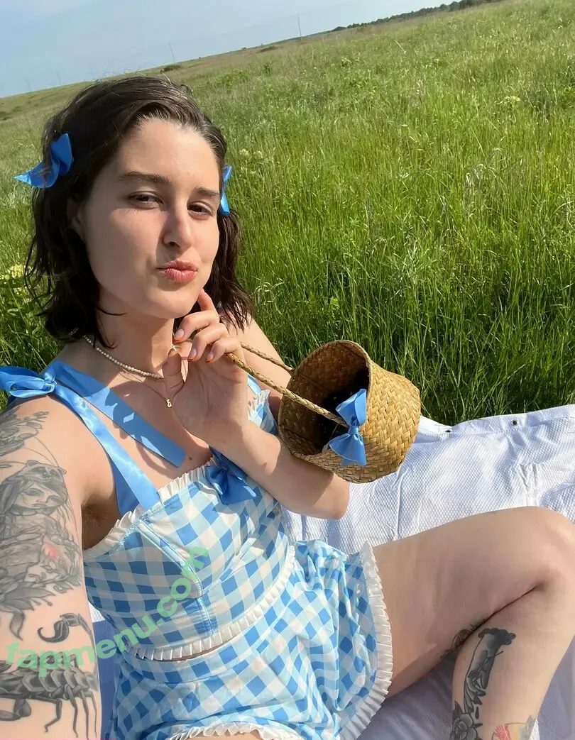 allieoops nude photo #0003 (onlyallieoops)