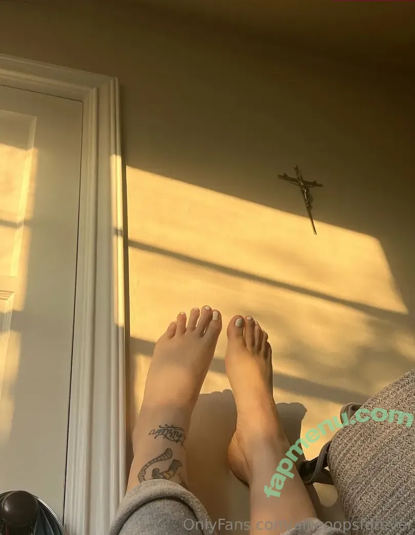 allieoopsforever nude photo #0017 (onlyallieoops)