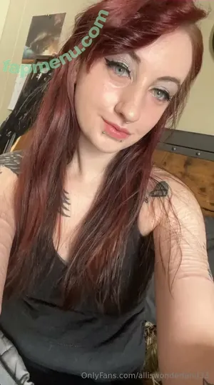 alliswonderland33 / reel nude photo #0002