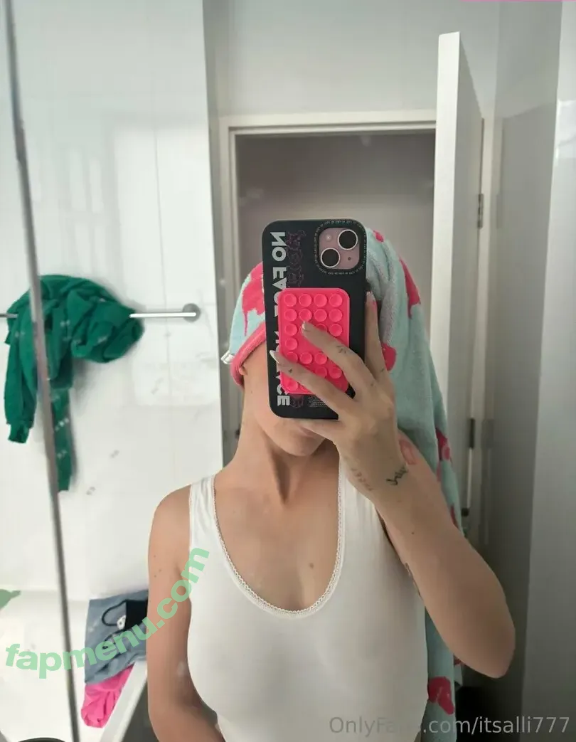 alliyah nude photo #0001 (biggirlwithglasses / himynameisalliyah / user)