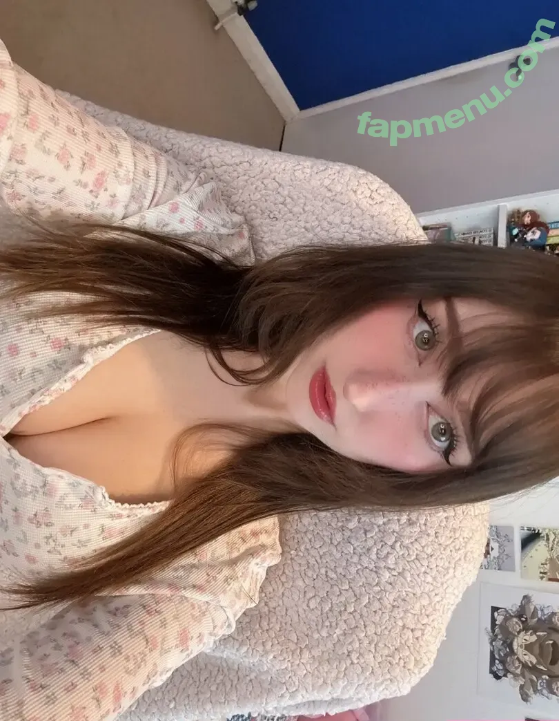 Allykitti nude photo #0226 (ally_katt / allykitti_ / crywink_)