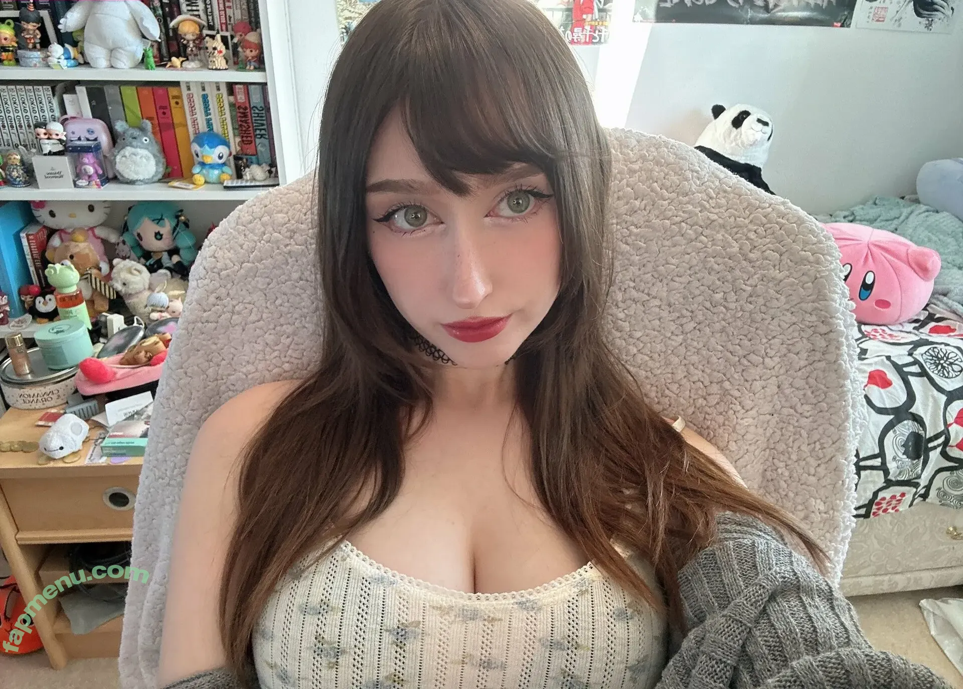 Allykitti nude photo #0230 (ally_katt / allykitti_ / crywink_)