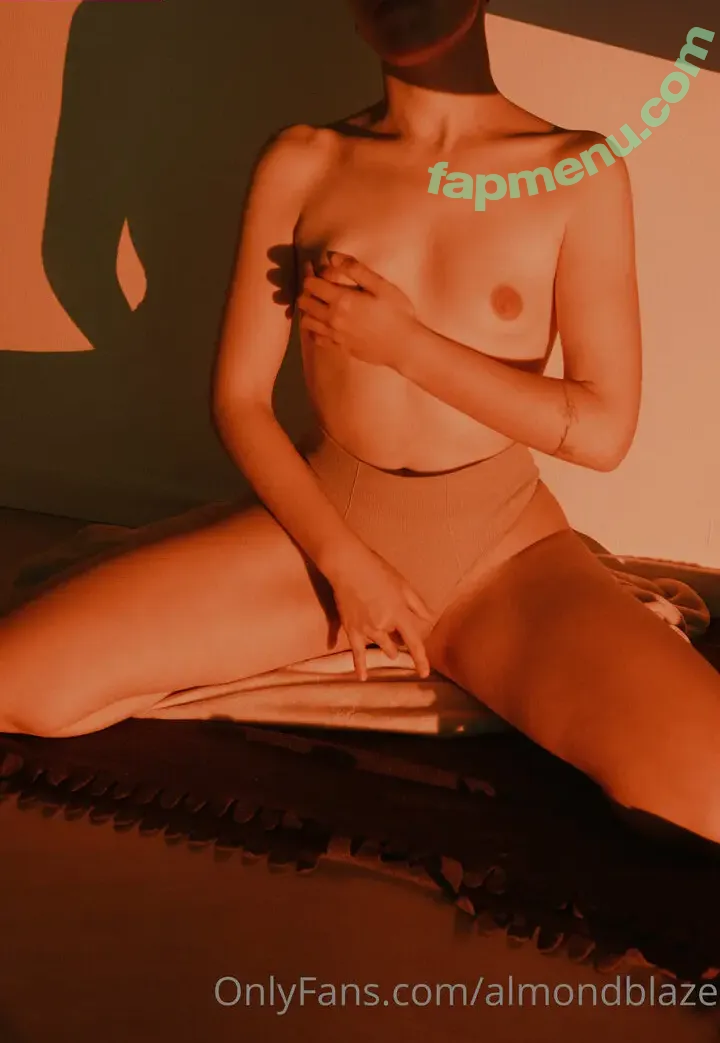 almondblaze nude photo #0006 (almondblaze)