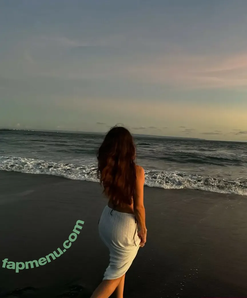Alohalaia nude photo #0158 (alohalaia_ / thealohatrainer)