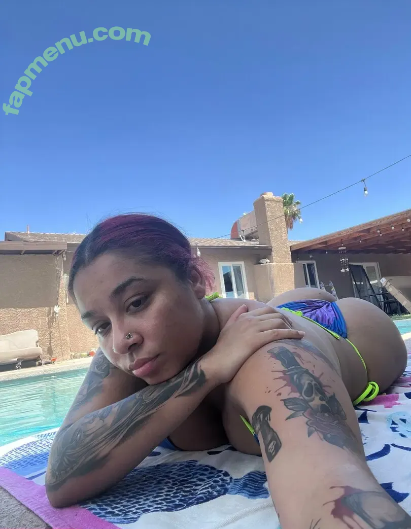 altgirlieeee96 nude photo #0020 (altgirlellie)