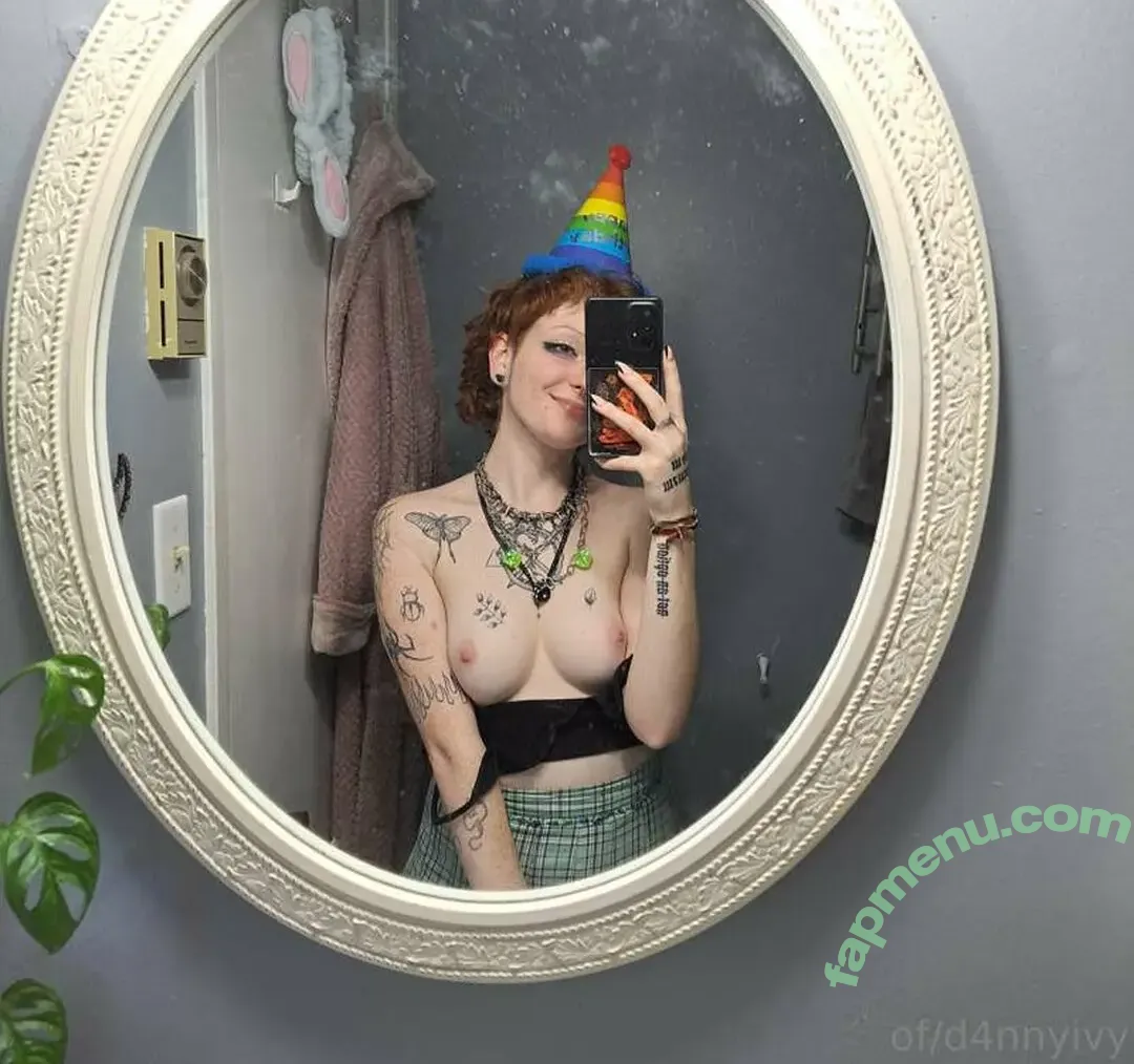 alvarkara nude photo #0033 (avaacarr / tr33ivy)