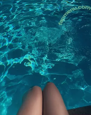  nude photo #0002