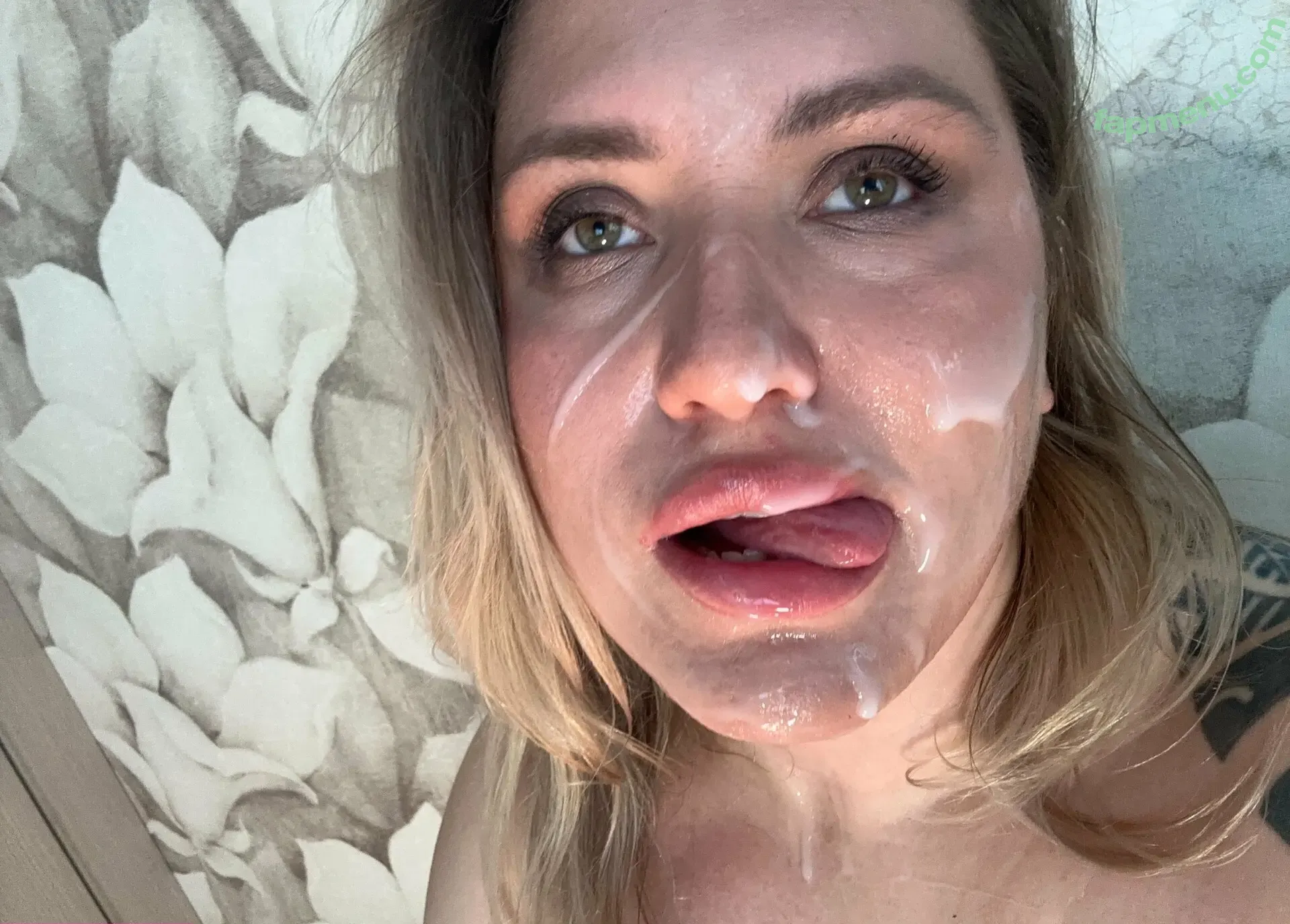 alybigass nude photo #0020 (alybigass)