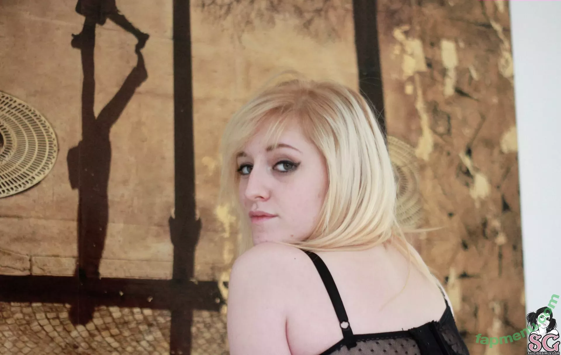 alysondacher nude photo #0060 (alysondacher)