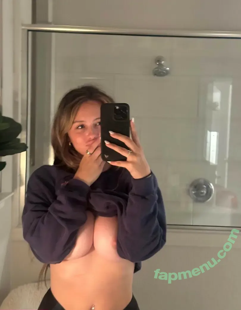 Alyssa McBride nude photo #0001 (alyssamcbride / realalyssamcbride)