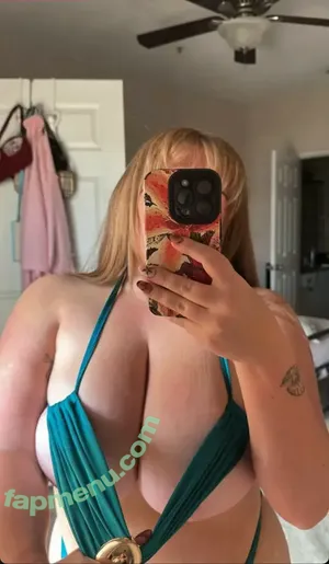 Alyssaholmes6969 / alyssa._.holmes nude photo #0155