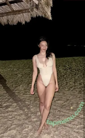 Alyssavanilla nude photo #0005